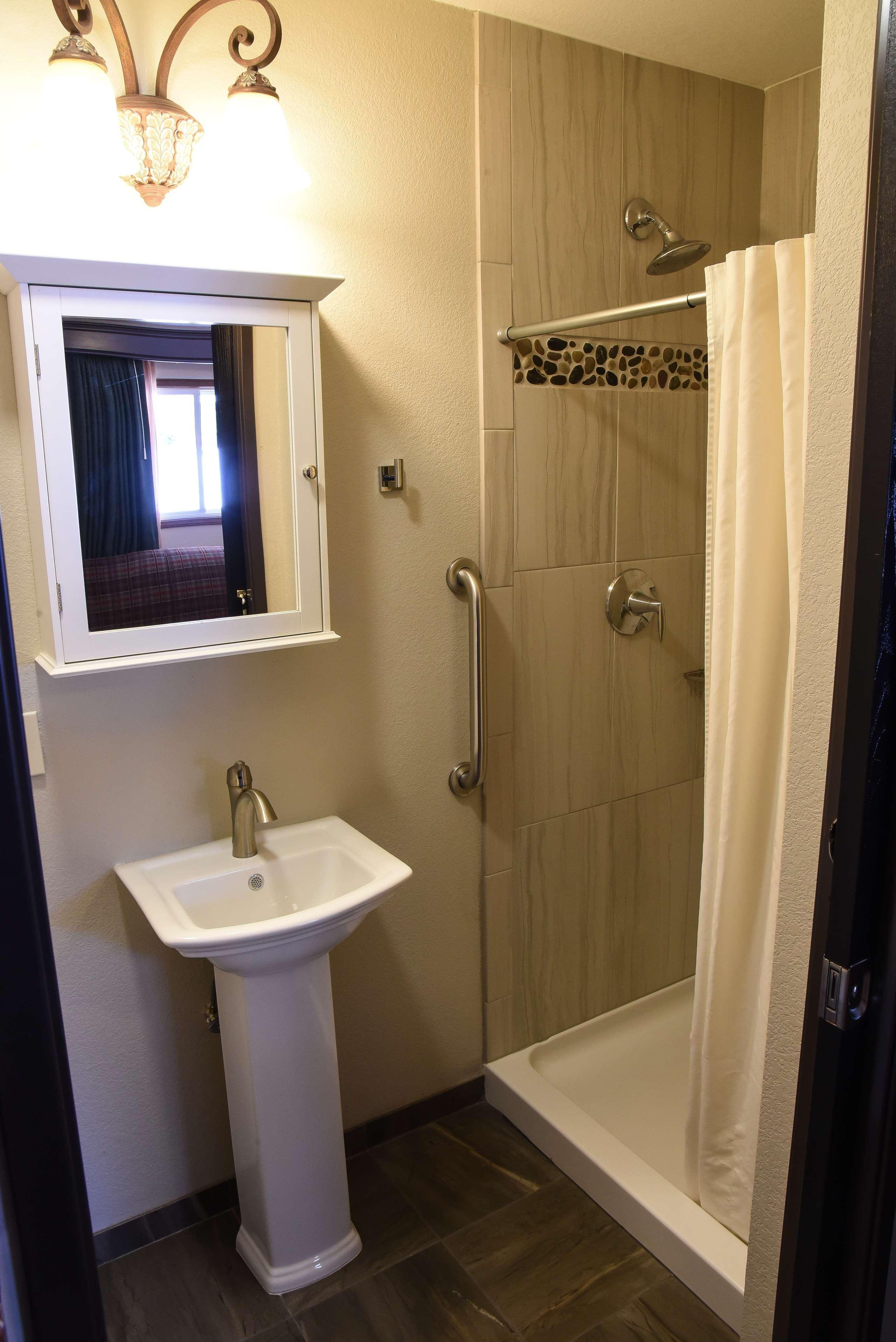 Best Western Of Harbor Springs Zewnętrze zdjęcie