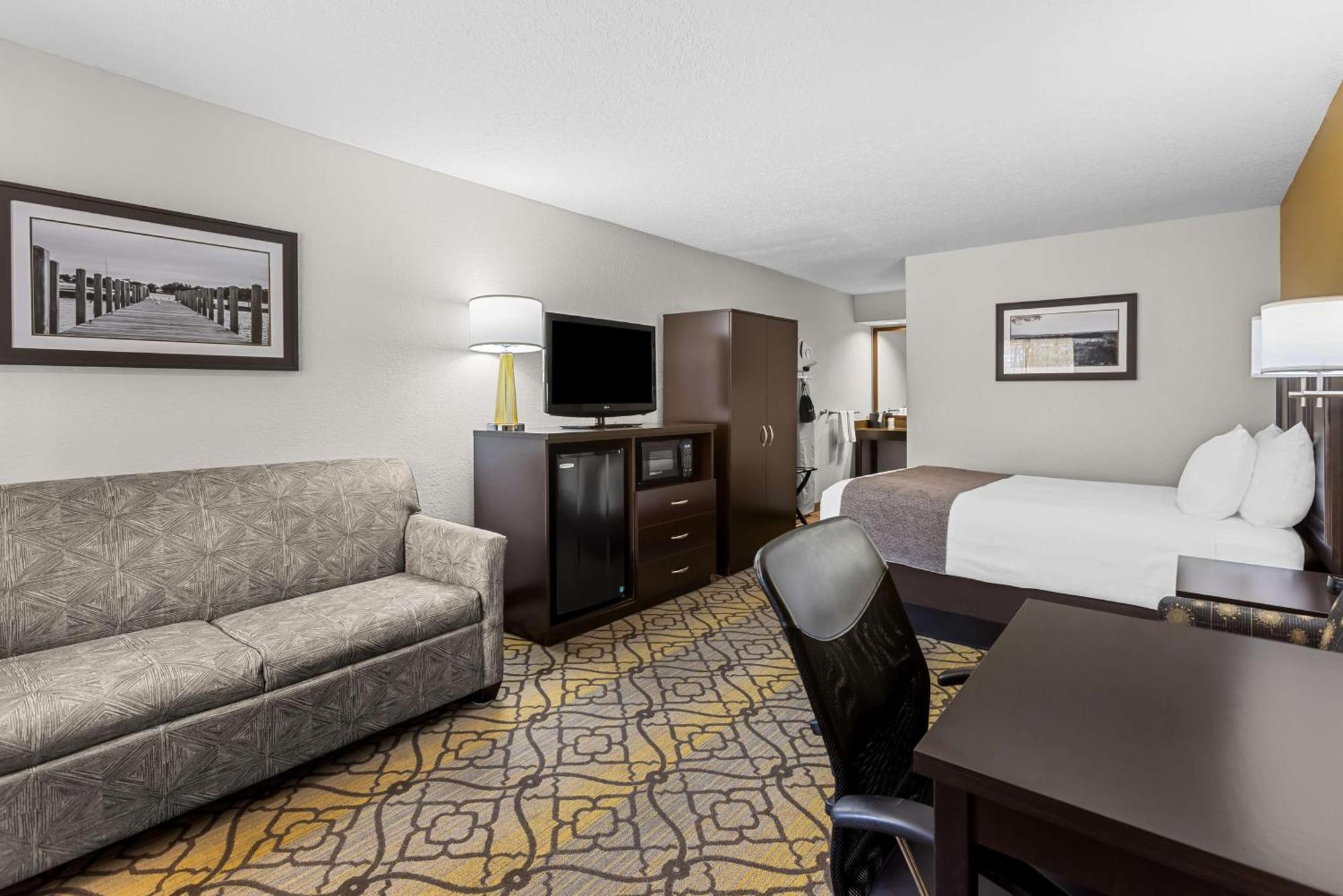Best Western Of Harbor Springs Zewnętrze zdjęcie