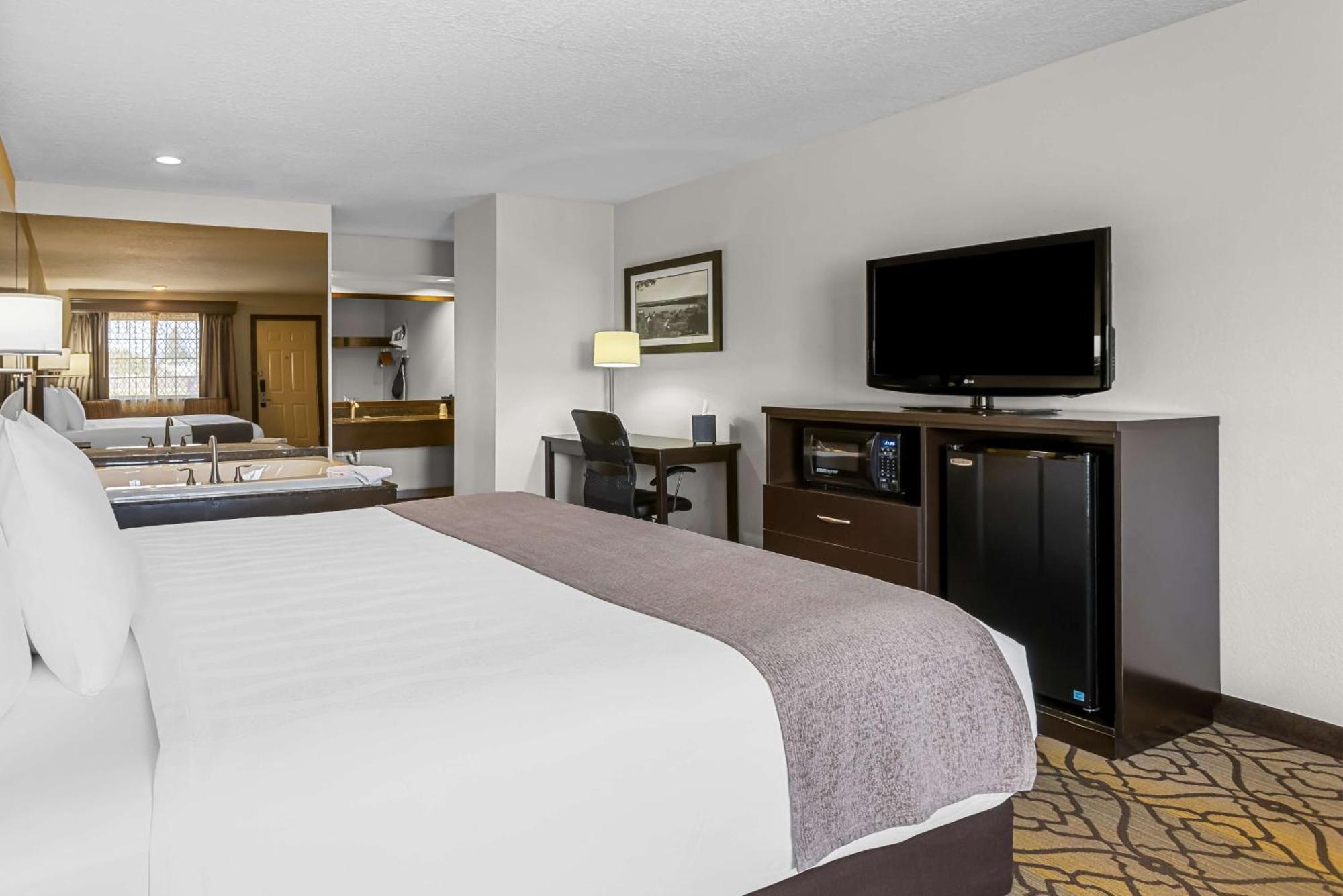 Best Western Of Harbor Springs Zewnętrze zdjęcie