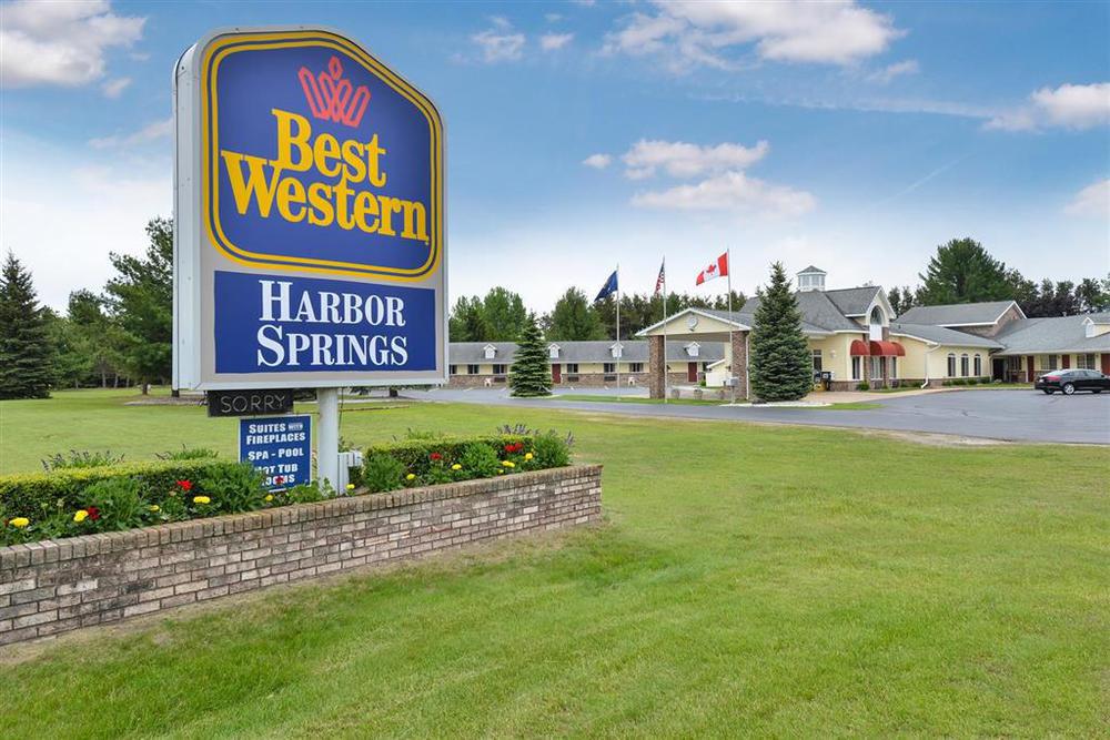 Best Western Of Harbor Springs Zewnętrze zdjęcie