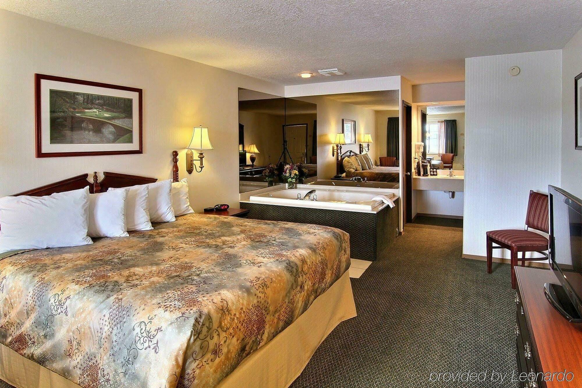 Best Western Of Harbor Springs Pokój zdjęcie
